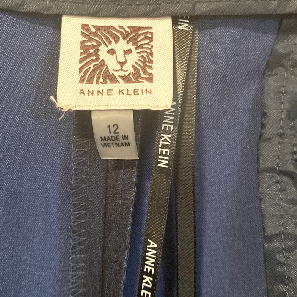 Anne Klein dressy crops